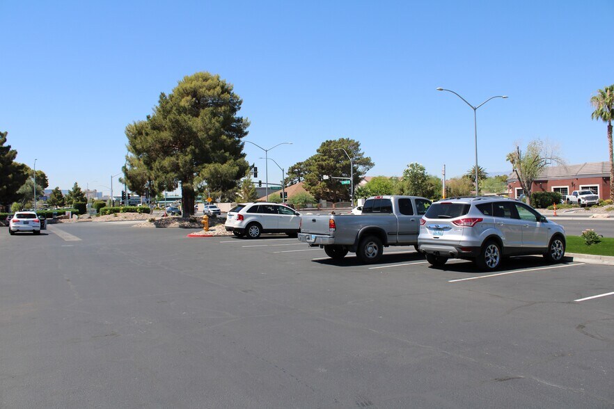 More Photos Of 601 S Rancho Dr, Las Vegas Medical For Sale
