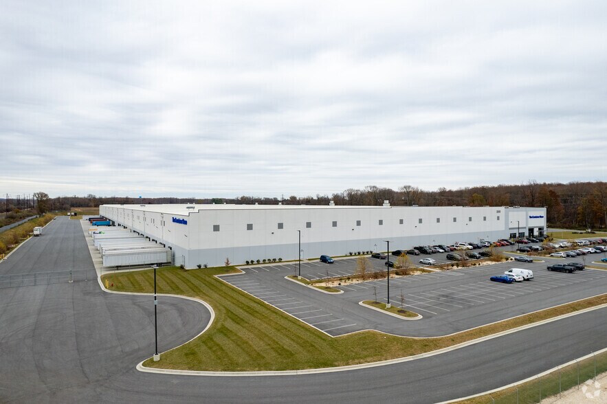 More Photos Of 1000 Woodley Rd, Aberdeen Warehouse For Lease