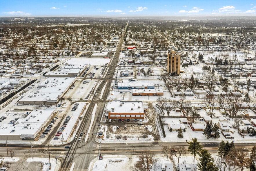 More Photos Of 1665 White Bear Ave N, Saint Paul Drugstore For Sale