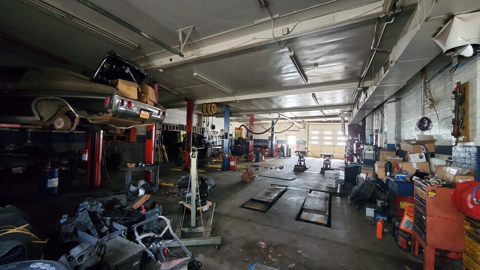 More Photos Of 2420 Rt 52, Pine Bush Light Distribution For Sale