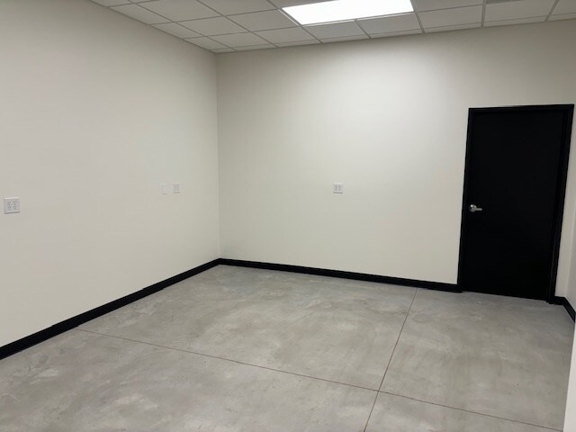 More Photos Of 200 N Main St, Evansville Apartments For Lease