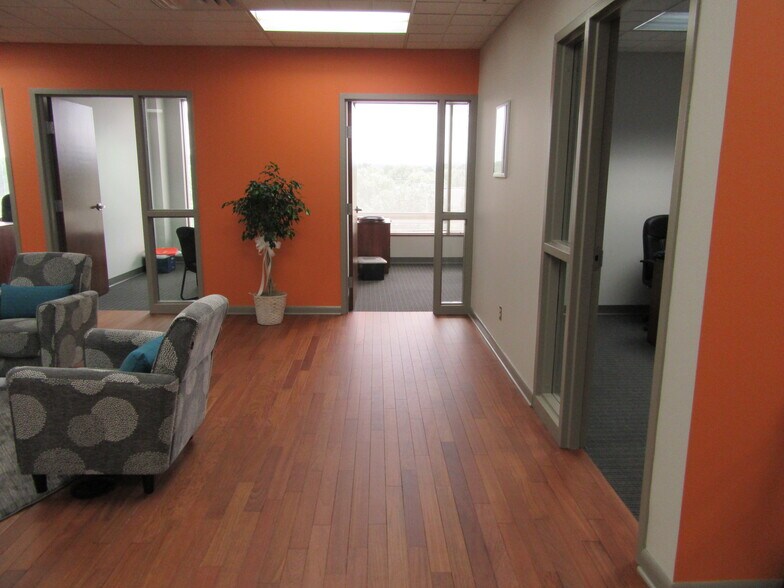 More Photos Of 190 Brodhead Rd, Bethlehem Office For Lease