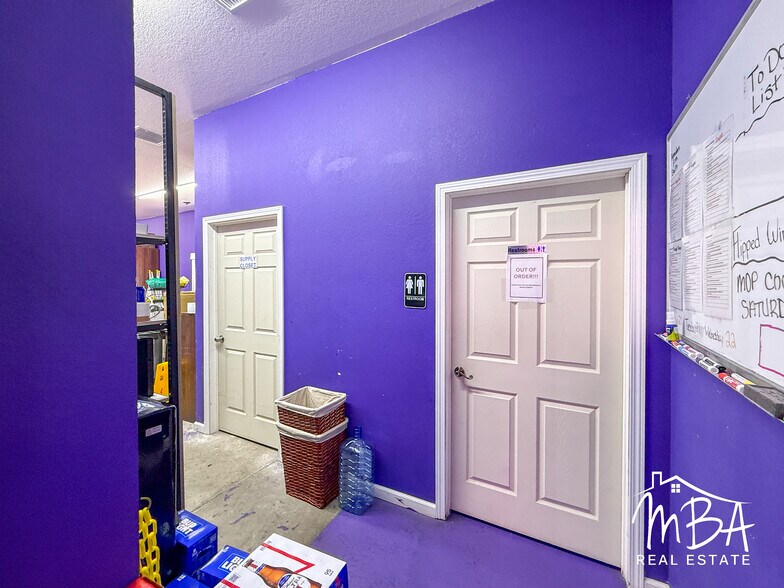 More Photos Of 1505 E Kansas Ave, Garden City Restaurant For Sale