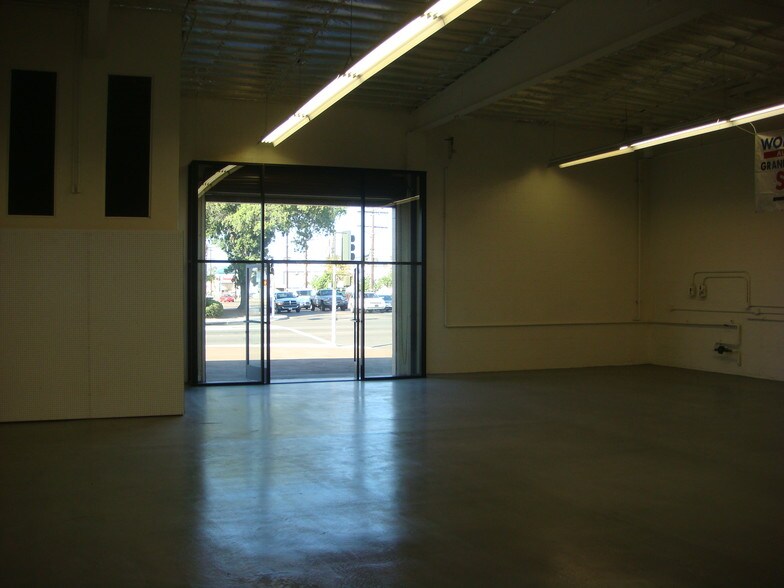 More Photos Of 701 W Main St, El Cajon Freestanding For Lease
