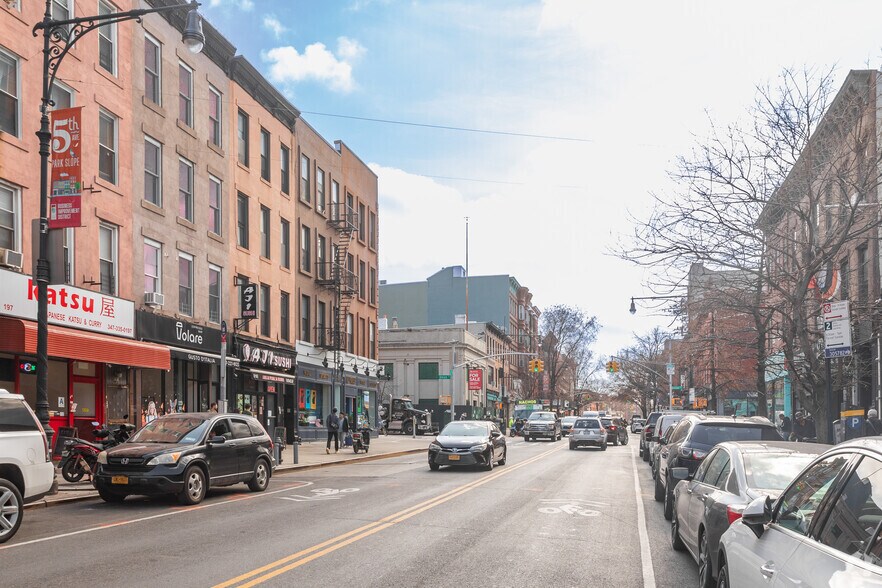 More Photos Of 195 5th Ave, Brooklyn Storefront Retail Residential For Lease