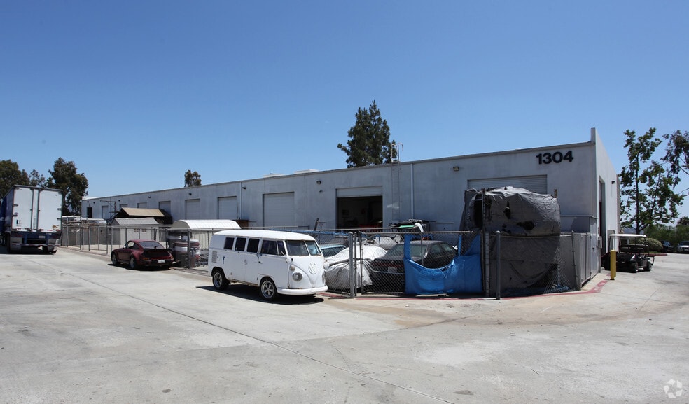 More Photos Of 1334 N Melrose Dr, Vista Unknown For Lease