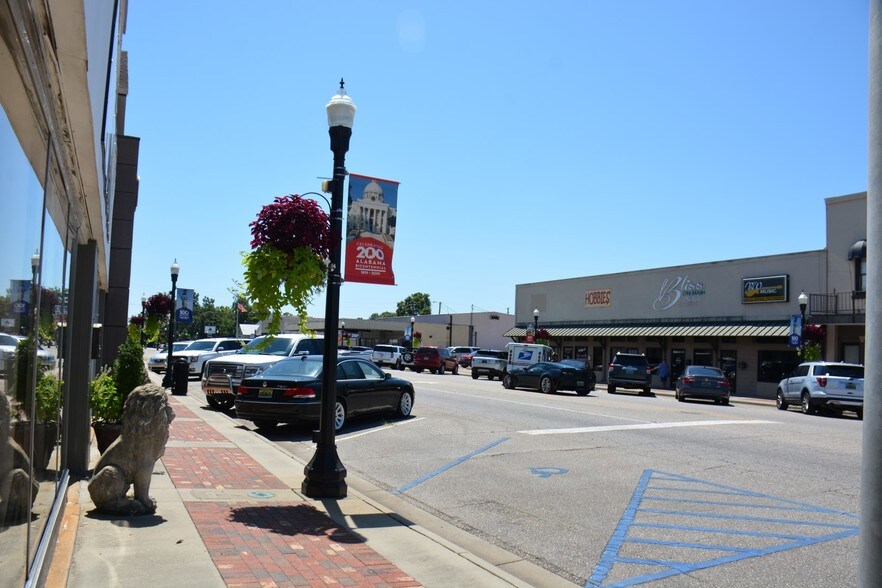 More Photos Of 201 S Main St, Enterprise Department Store For Sale