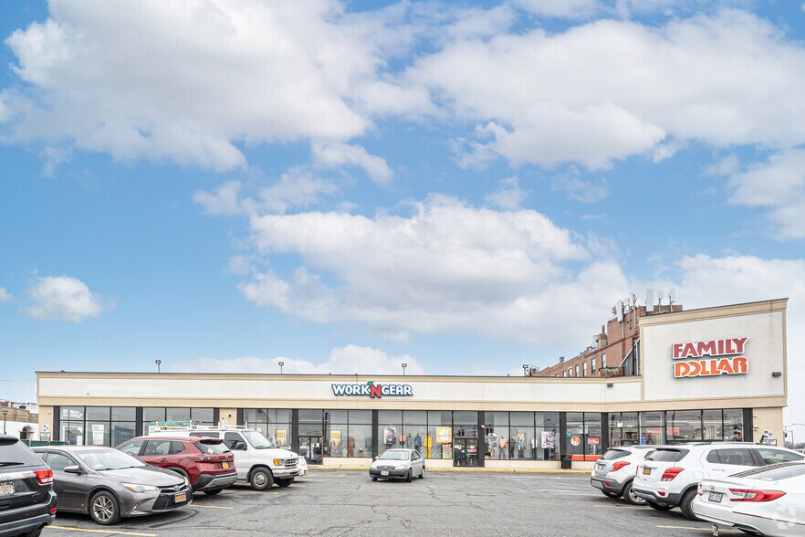 More Photos Of 34 E Sunrise Hwy, Freeport Freestanding For Lease