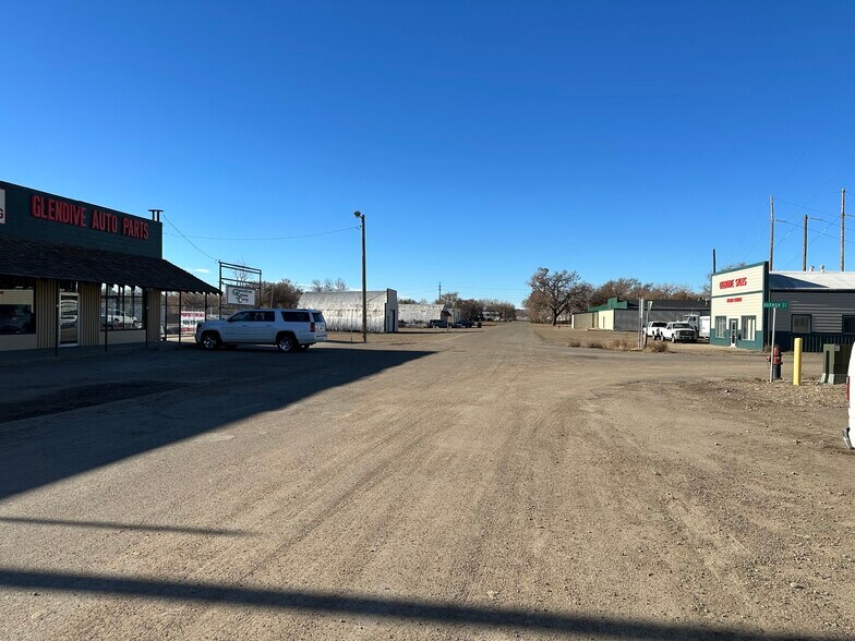 More Photos Of 1021 W Bell St, Glendive Storefront Retail Office For Sale