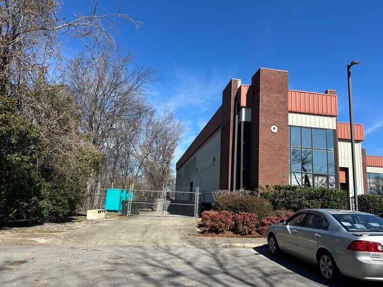 More Photos Of 3054 Leeman Ferry Rd SW, Huntsville Unknown For Lease