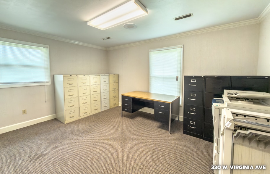 More Photos Of , Vinton General Retail For Sale