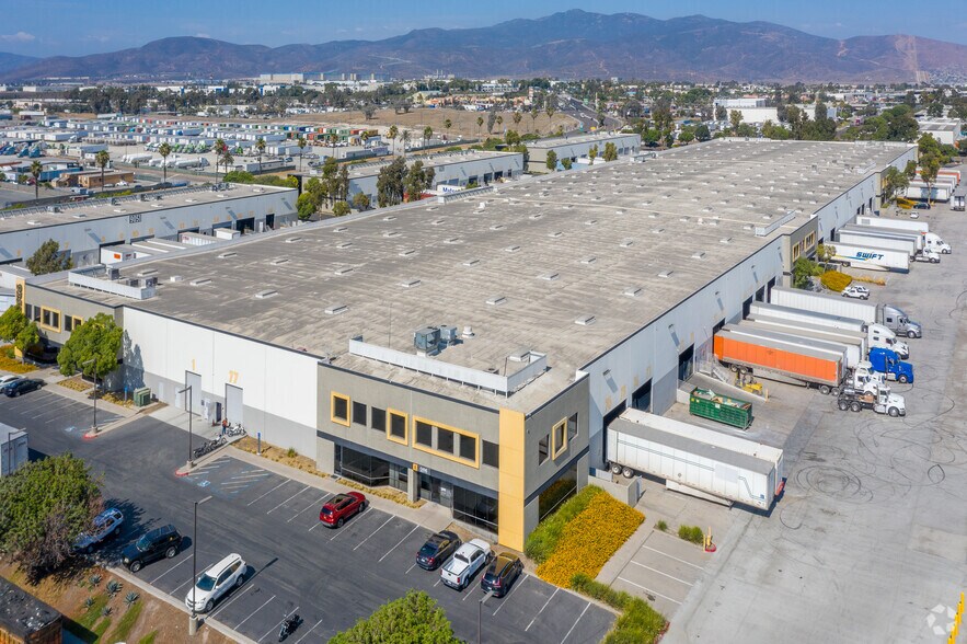 More Photos Of 9255 Customhouse Plz, San Diego Warehouse For Lease