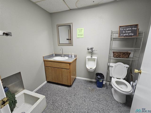 More Photos Of 107 S 14th St, Artesia Showroom For Sale