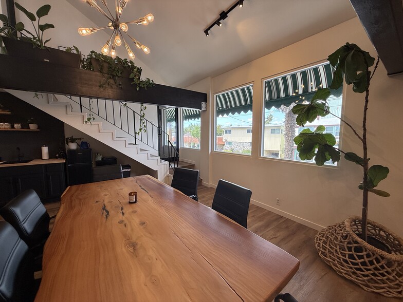 More Photos Of 2734 E Broadway, Long Beach Loft Creative Space For Sale