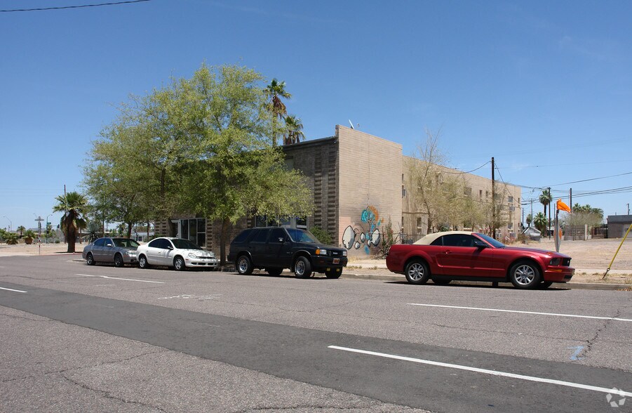 More Photos Of 821 N 3rd St, Phoenix Apartments For Sale
