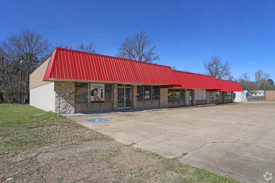 2311 N State Line Ave  