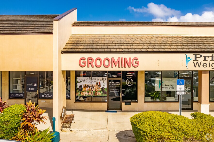 More Photos Of 31918 US Highway 19 N, Palm Harbor Unknown For Lease