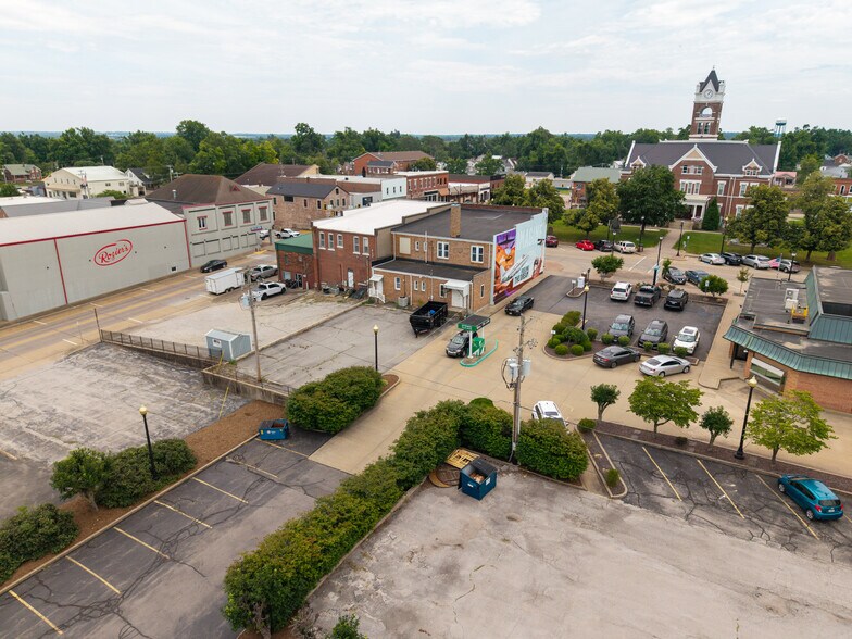 More Photos Of 119 N Jackson St, Perryville General Retail For Sale