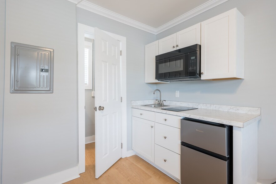 More Photos Of 149 West Thigpen Avenue, Lakeland Apartments For Sale