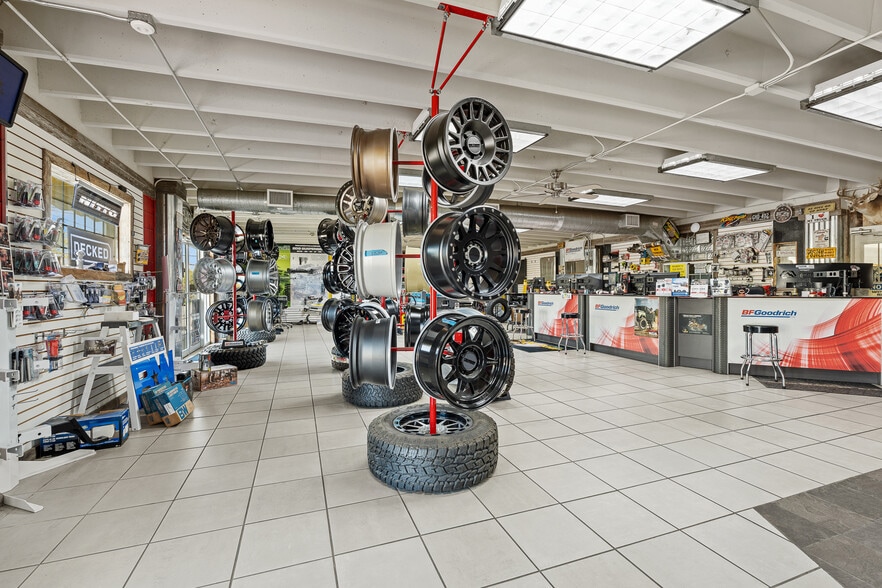 More Photos Of 2238 NW Loop 410 Fwy, San Antonio Auto Repair For Sale