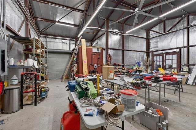 More Photos Of 3050 E Parkway St, Groves Showroom For Sale