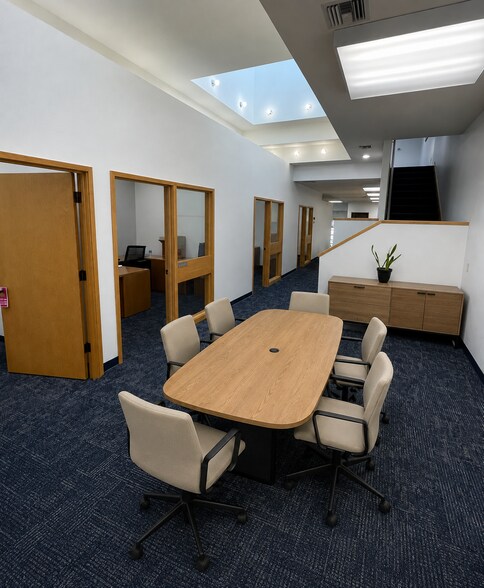More Photos Of 2924 Colby Ave, Everett Office For Lease