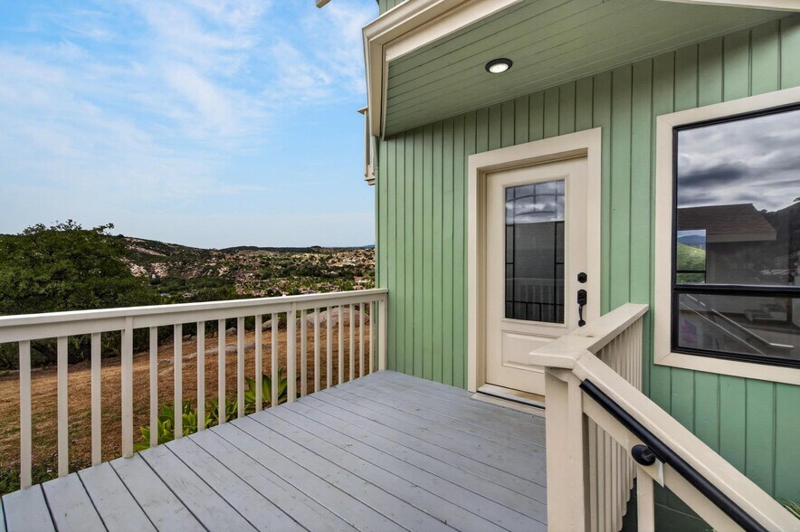 More Photos Of 14621 Woods Valley rd, Valley Center Flex For Sale