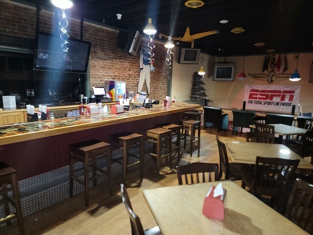 More Photos Of 1500 N E St, Richmond Specialty For Sale