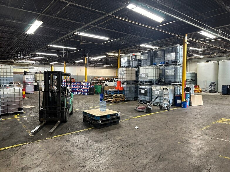 More Photos Of 126 New Pace Rd, Newcomerstown Warehouse For Sale