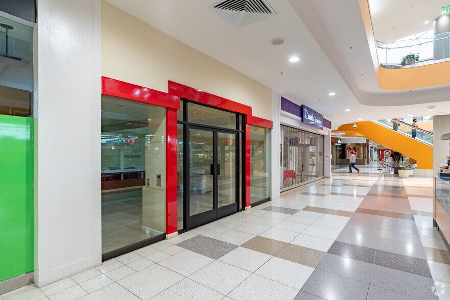 More Photos Of 2700 Colorado Blvd, Los Angeles Unknown For Lease