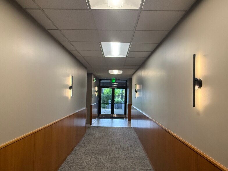 More Photos Of 6130 Greenwood Plaza Blvd, Greenwood Village Office For Sale