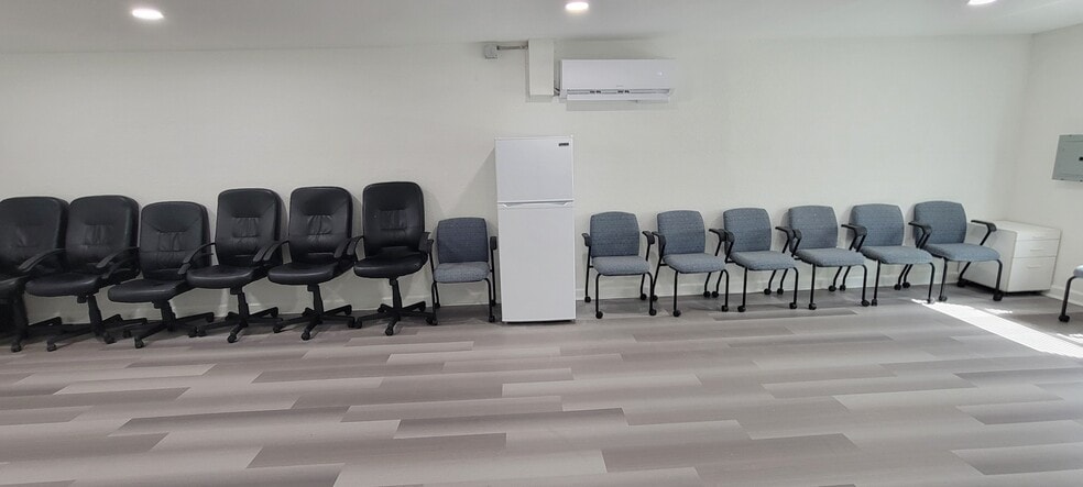 More Photos Of 1275 Cleveland St, Clearwater Medical For Lease