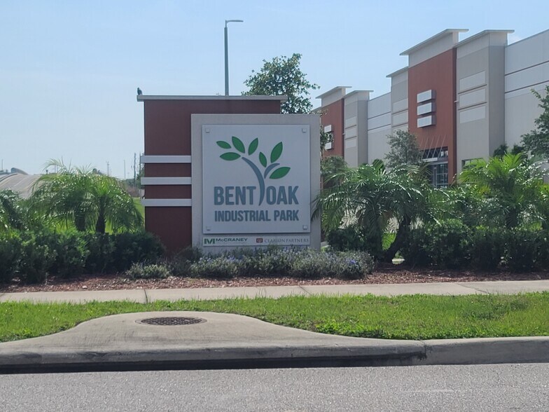 More Photos Of 1801 Boice Pond Rd, Orlando Unknown For Lease