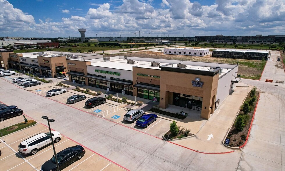 More Photos Of 11940 Broadway St, Pearland Storefront For Lease