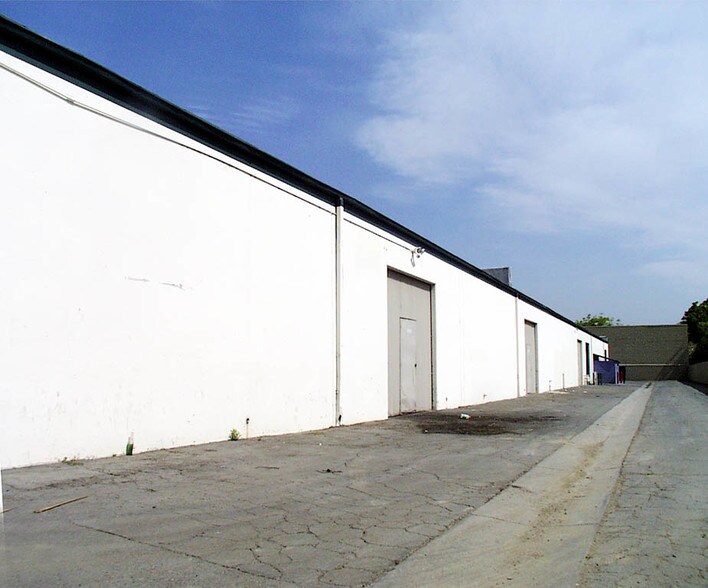 More Photos Of 4390-4404 E La Palma Ave, Anaheim Warehouse For Lease