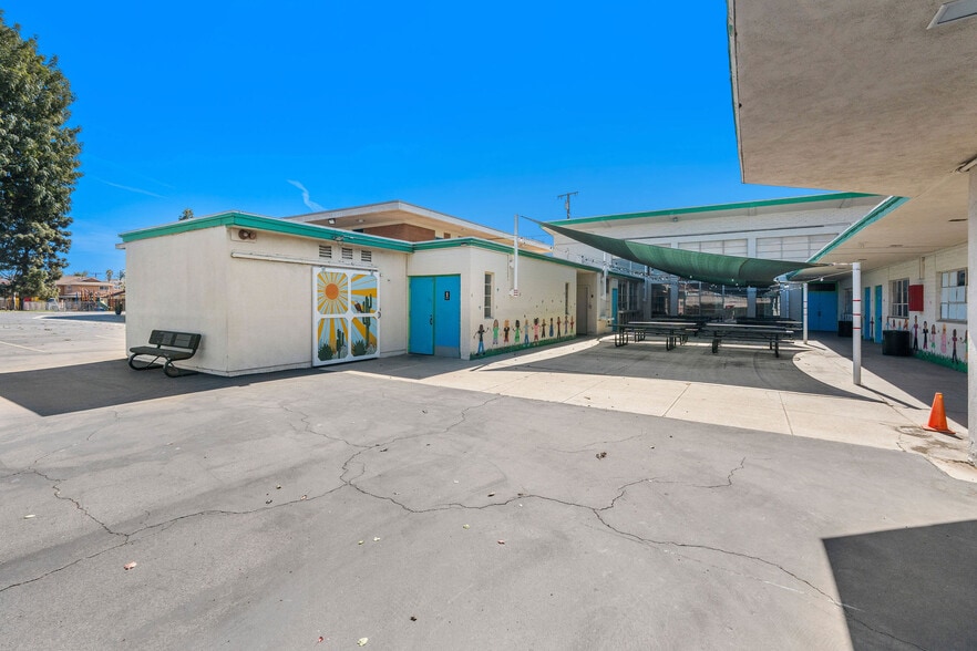 More Photos Of 4755 130th st, Hawthorne Schools For Lease