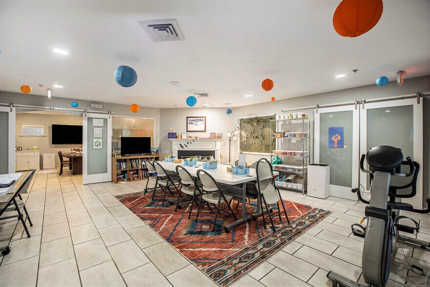 More Photos Of 525 W Mitchell St, Petoskey Office For Sale