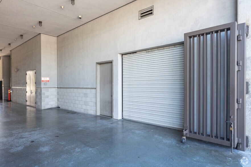 More Photos Of 150 Hooper St, San Francisco Light Manufacturing For Lease