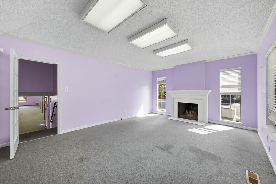 More Photos Of 1021 S El Camino Real, San Mateo Office For Sale