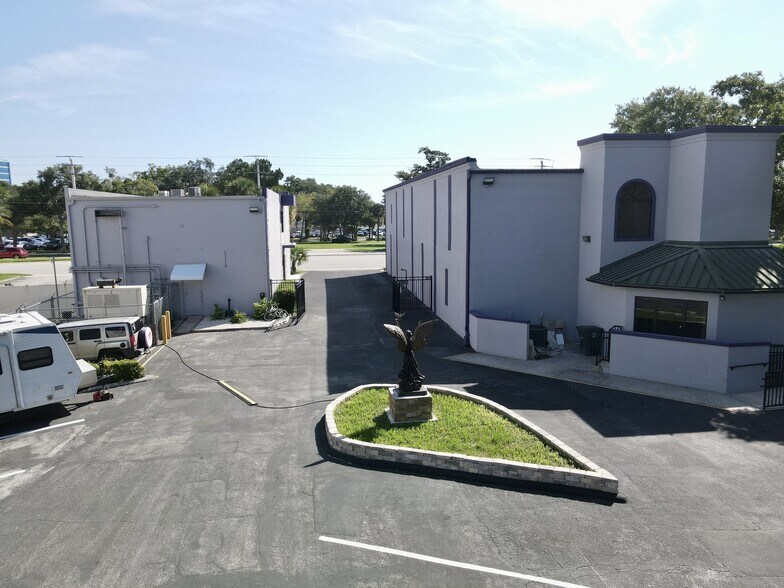 More Photos Of 240 N Ridgewood Ave, Daytona Beach Unknown For Lease