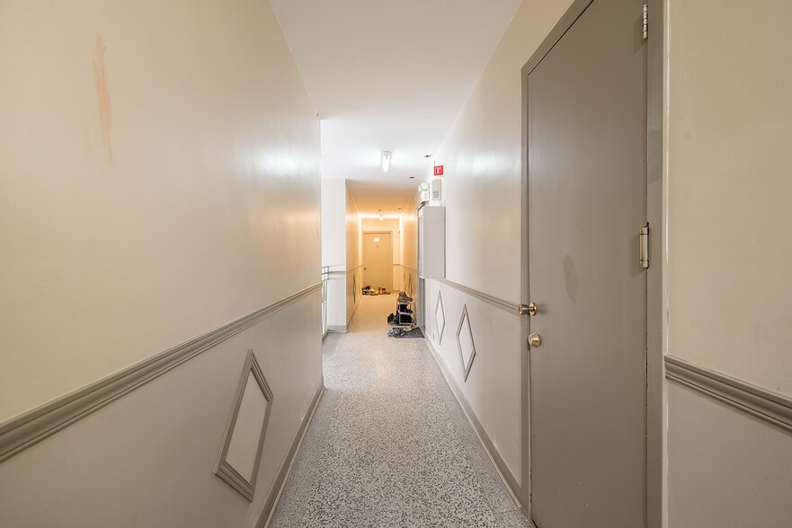 More Photos Of 10300 Tsse Fleury, Montréal Apartments For Sale
