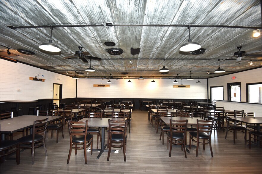 More Photos Of 115 and 117 Main st, Faith Restaurant For Sale
