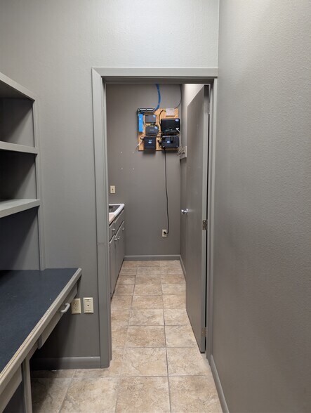 More Photos Of 2033 E Race Ave, Searcy General Retail For Lease