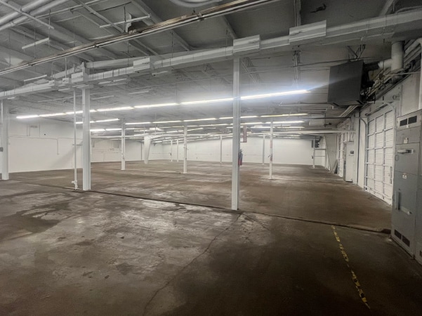 More Photos Of 12808-12814 Gravois Rd, Saint Louis Warehouse For Lease