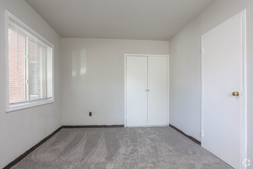 More Photos Of 2603 Southern Ave, Temple Hills Apartments For Sale