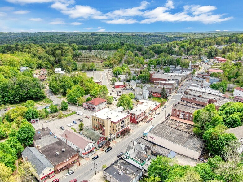 More Photos Of 59 N Main St, Liberty Loft Creative Space For Sale