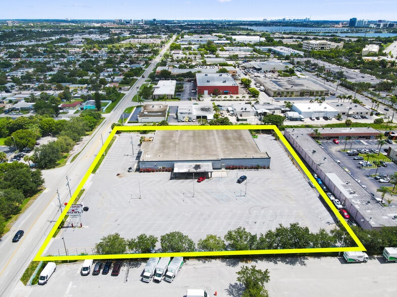 More Photos Of 2500 N Florida Mango Rd, West Palm Beach Freestanding For Sale