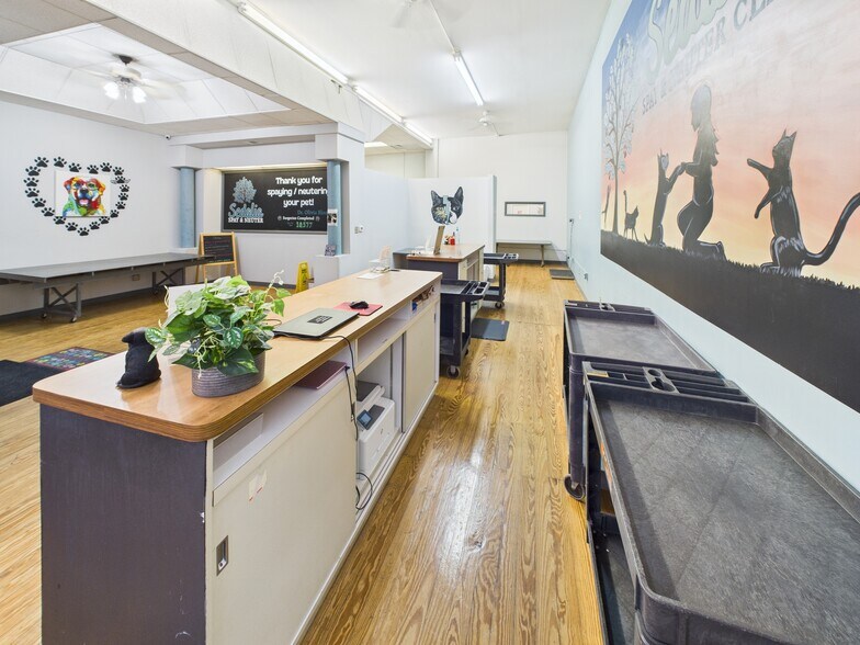 More Photos Of 214 W Main St, Sedalia Storefront Retail Office For Sale