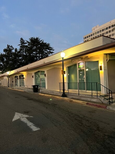 More Photos Of 421-475 Castro St, Mountain View Medical For Lease