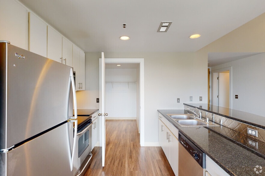 More Photos Of 7400 E 29th Ave, Denver Unknown For Lease